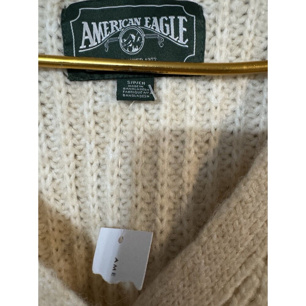 AMERICAN EAGLE Vintage Y2K Beige Chunky Wool Oversized Crop Sweater Womens S NWT - Picture 4 of 6